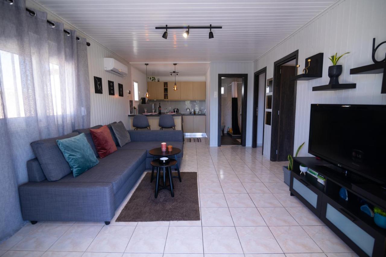 Oceanus Summer House Salamis Bagian luar foto