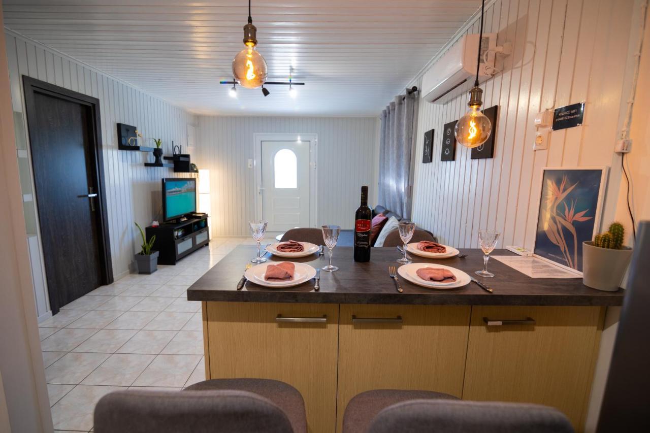 Oceanus Summer House Salamis Bagian luar foto