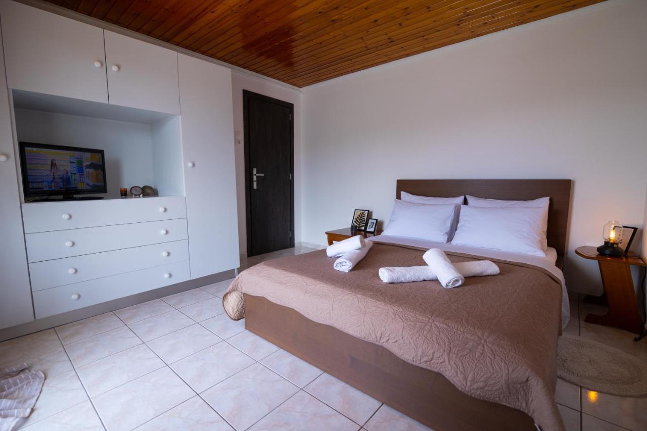 Oceanus Summer House Salamis Bagian luar foto